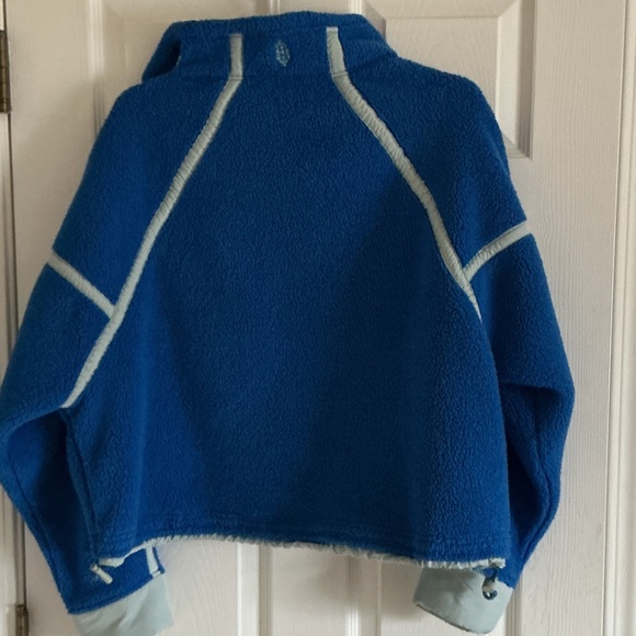 Free People Fleece size. - Picture 4 of 5